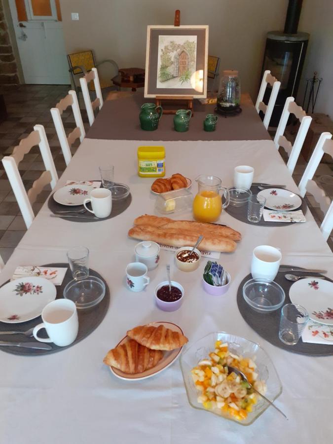 Les Trois Charmes Otel Chaucenne Dış mekan fotoğraf